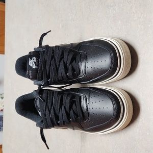 NIKE Air Force 1 LV8 Sport NBA AJ7748-001